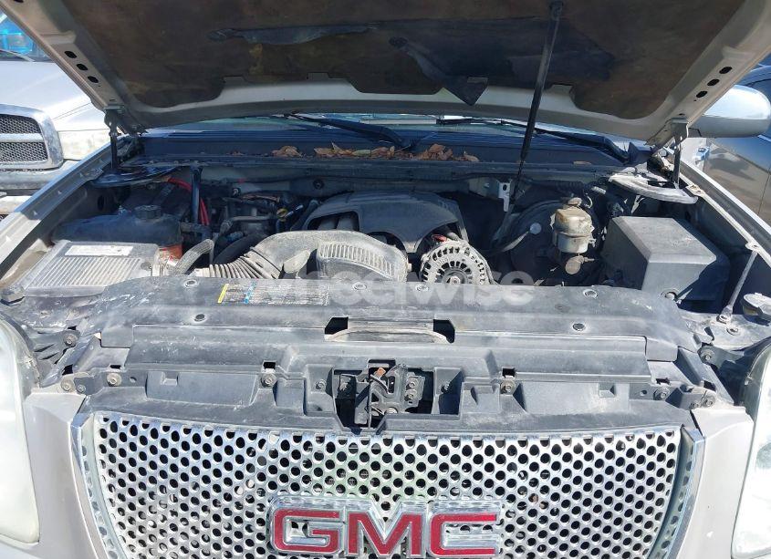 Photo 10 of 2007 Gmc Yukon DENALI (VIN 1GKFK63847J369039)