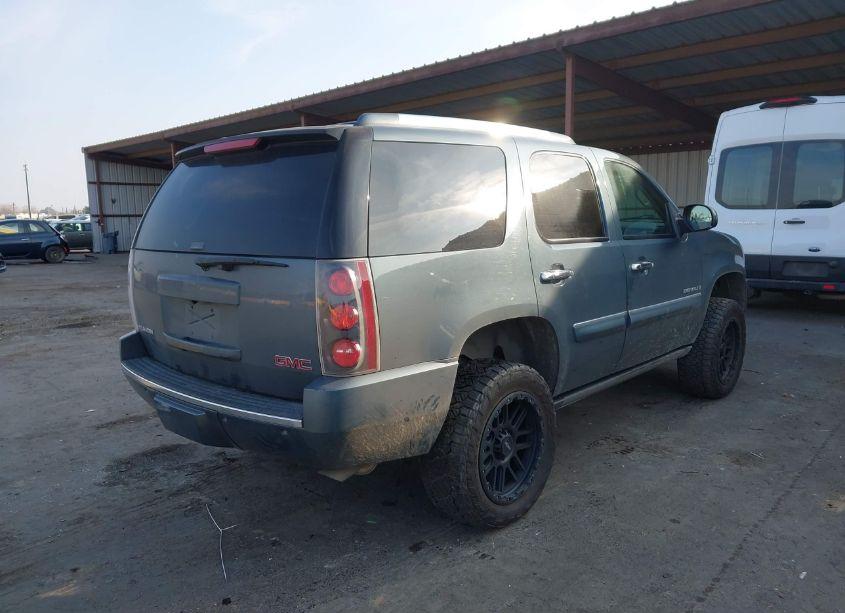 Photo 4 of 2008 Gmc Yukon DENALI (VIN 1GKFK63848J240946)