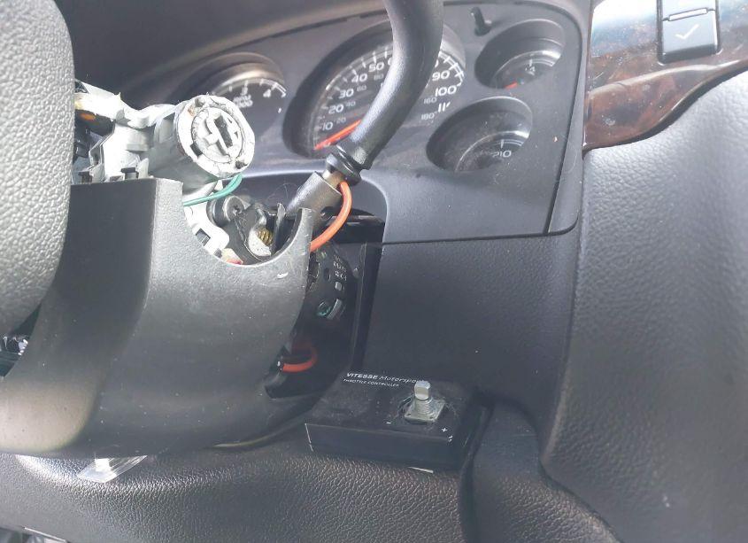 Photo 6 of 2008 Gmc Yukon DENALI (VIN 1GKFK63848J240946)