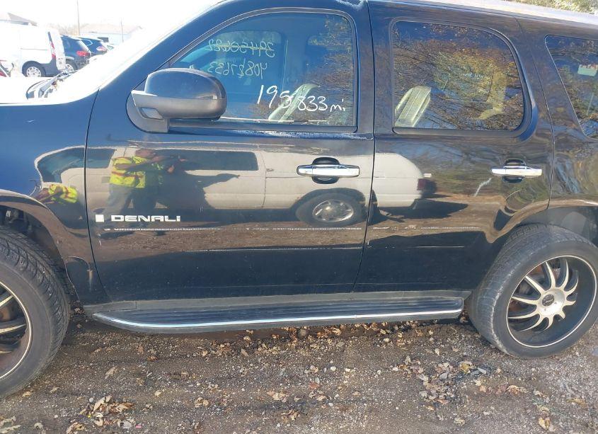 Photo 14 of 2007 Gmc Yukon DENALI (VIN 1GKFK63857J336597)