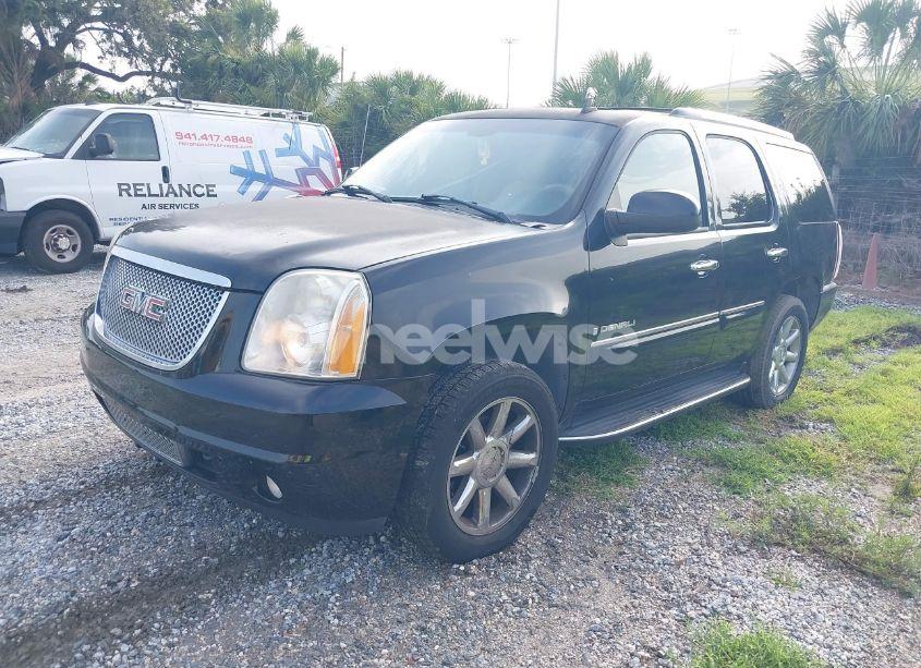 Photo 2 of 2007 Gmc Yukon DENALI (VIN 1GKFK63867J169635)