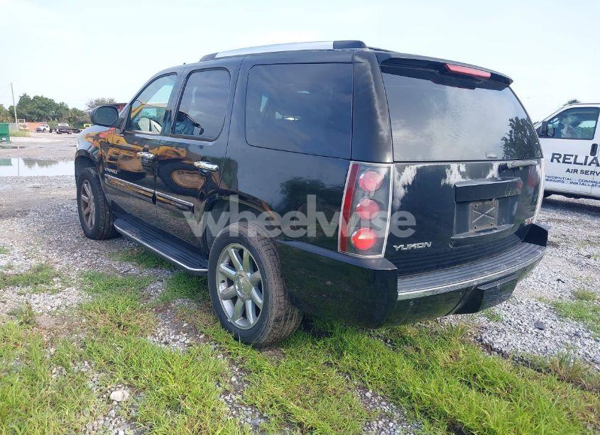 Photo 3 of 2007 Gmc Yukon DENALI (VIN 1GKFK63867J169635)