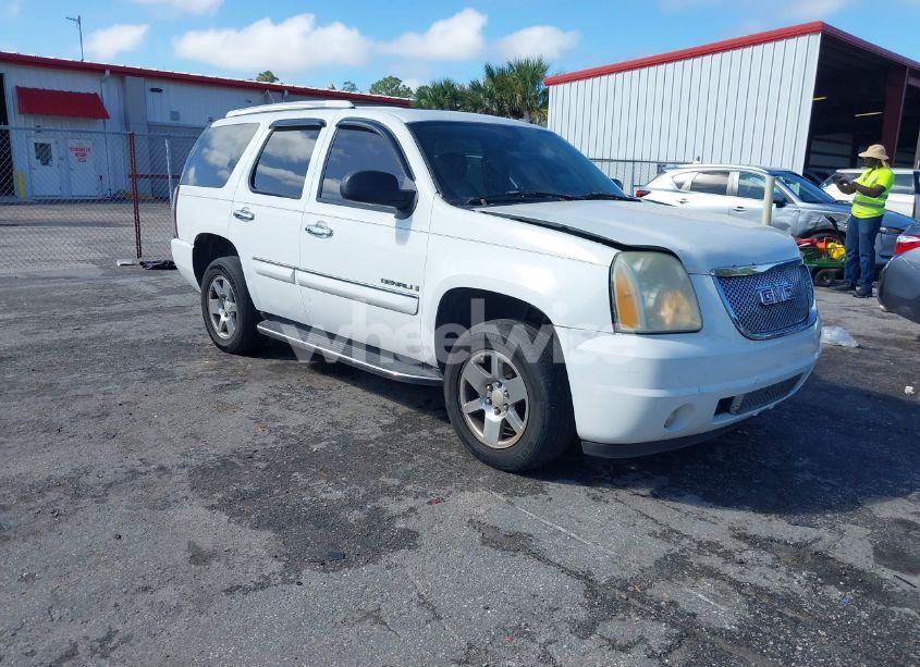 2007 Gmc Yukon DENALI (VIN 1GKFK63867J252370) main photo
