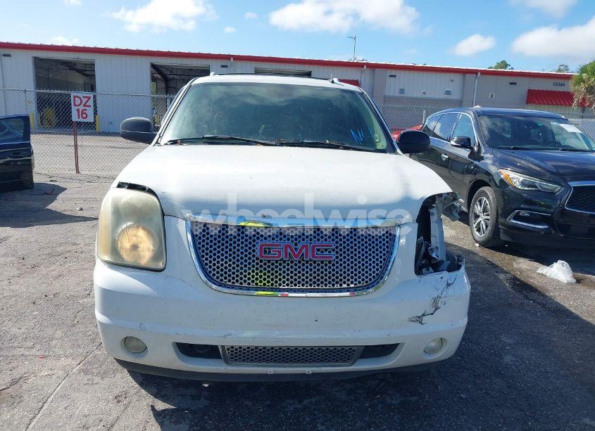 Photo 12 of 2007 Gmc Yukon DENALI (VIN 1GKFK63867J252370)