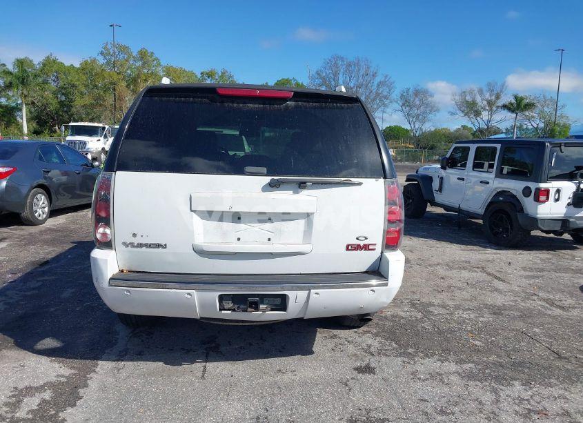 Photo 16 of 2007 Gmc Yukon DENALI (VIN 1GKFK63867J252370)
