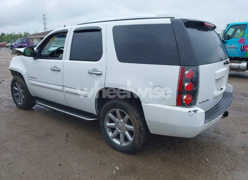 Photo 3 of 2007 Gmc Yukon DENALI (VIN 1GKFK63867J376560)