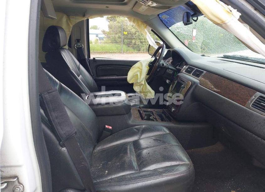 Photo 5 of 2007 Gmc Yukon DENALI (VIN 1GKFK63867J376560)