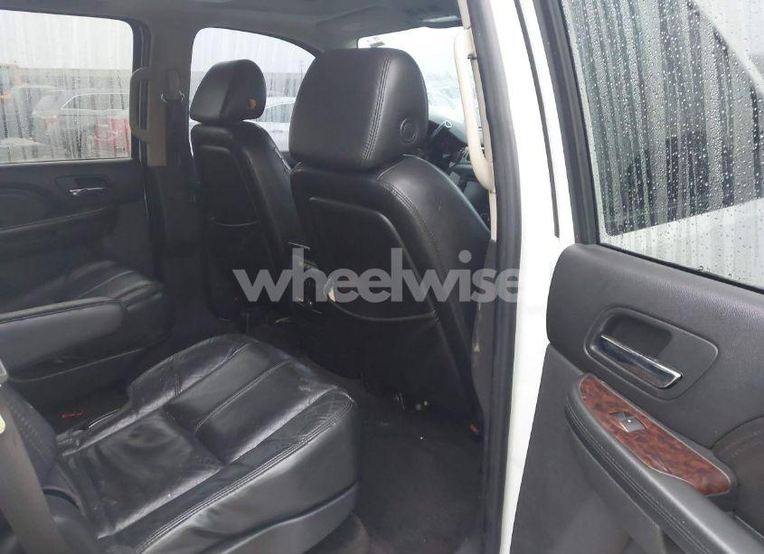 Photo 8 of 2007 Gmc Yukon DENALI (VIN 1GKFK63867J379541)