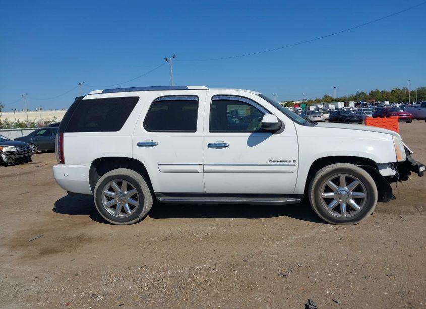 Photo 13 of 2008 Gmc Yukon DENALI (VIN 1GKFK63868J108352)