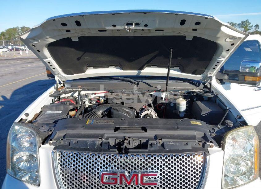 Photo 10 of 2008 Gmc Yukon DENALI (VIN 1GKFK63868J132182)