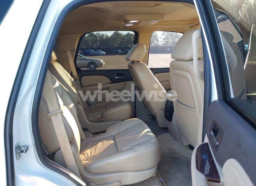 Photo 8 of 2008 Gmc Yukon DENALI (VIN 1GKFK63868J132182)