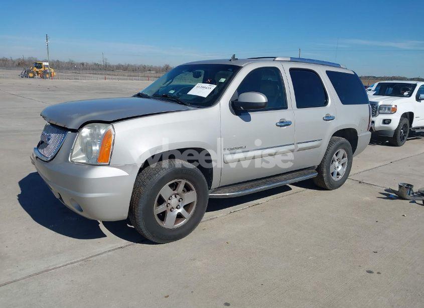 Photo 2 of 2007 Gmc Yukon DENALI (VIN 1GKFK63877J189473)