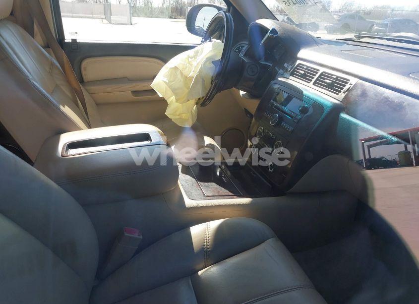 Photo 5 of 2007 Gmc Yukon DENALI (VIN 1GKFK63877J189473)