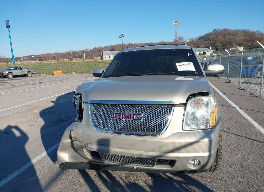 Photo 12 of 2007 Gmc Yukon DENALI (VIN 1GKFK63877J293204)