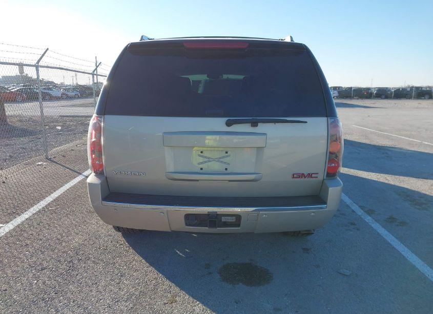 Photo 16 of 2007 Gmc Yukon DENALI (VIN 1GKFK63877J293204)