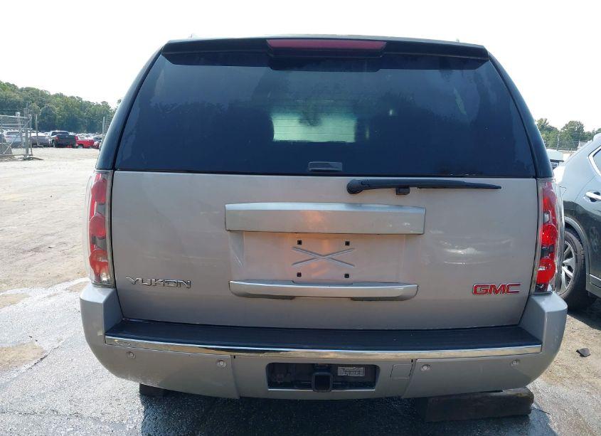 Photo 17 of 2007 Gmc Yukon DENALI (VIN 1GKFK63887J204367)