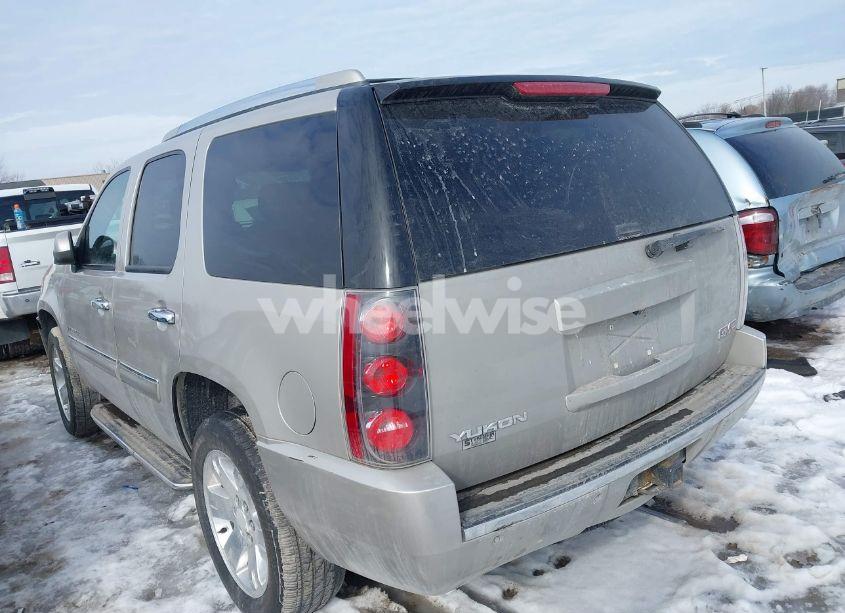 Photo 3 of 2007 Gmc Yukon DENALI (VIN 1GKFK63887J385065)
