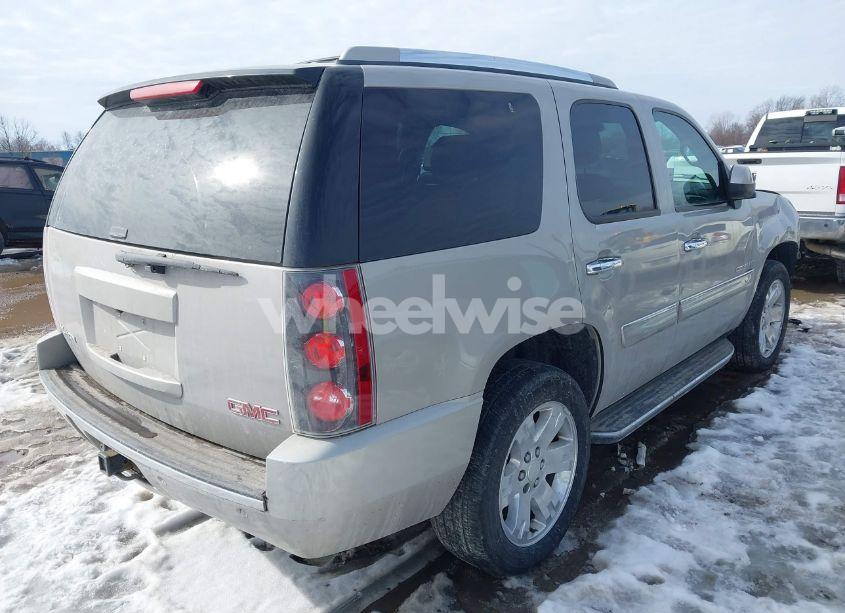 Photo 4 of 2007 Gmc Yukon DENALI (VIN 1GKFK63887J385065)