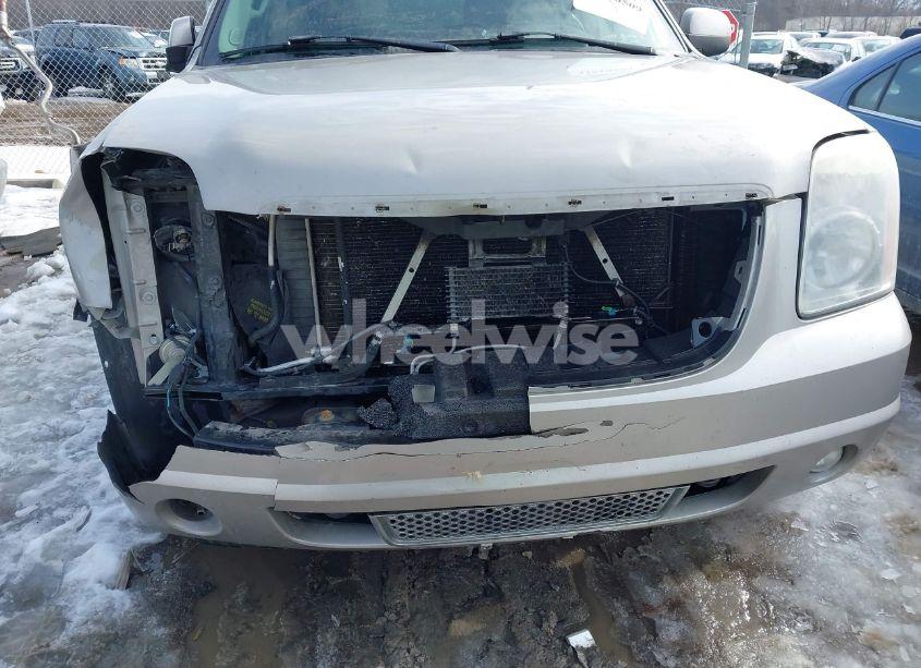 Photo 6 of 2007 Gmc Yukon DENALI (VIN 1GKFK63887J385065)
