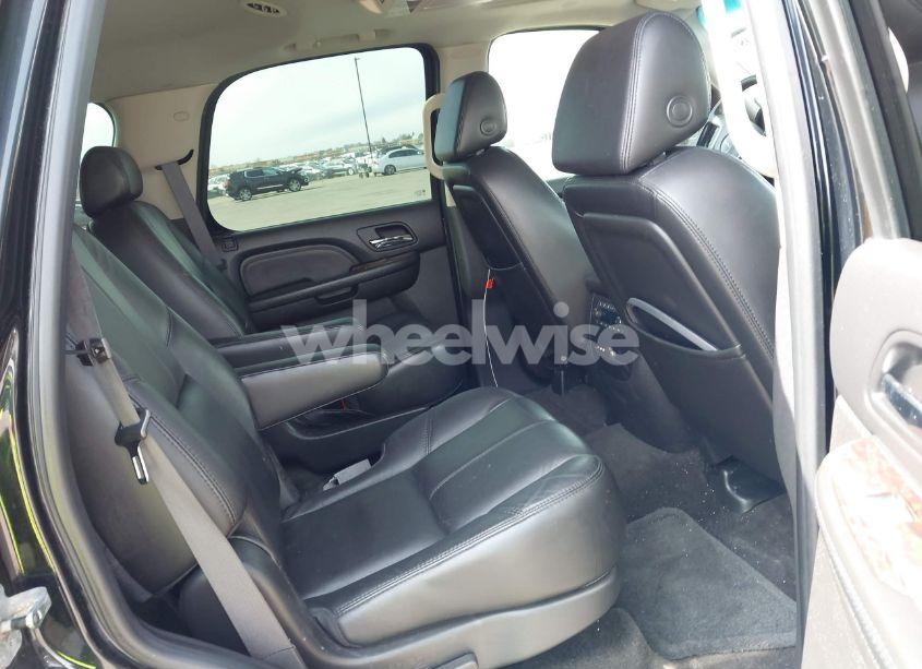 Photo 8 of 2007 Gmc Yukon DENALI (VIN 1GKFK63887J385759)