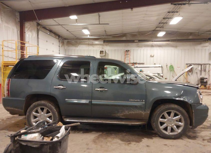 Photo 14 of 2008 Gmc Yukon DENALI (VIN 1GKFK63888J139022)