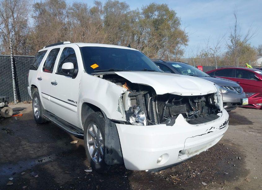 2008 Gmc Yukon DENALI (VIN 1GKFK63888J199348) main photo
