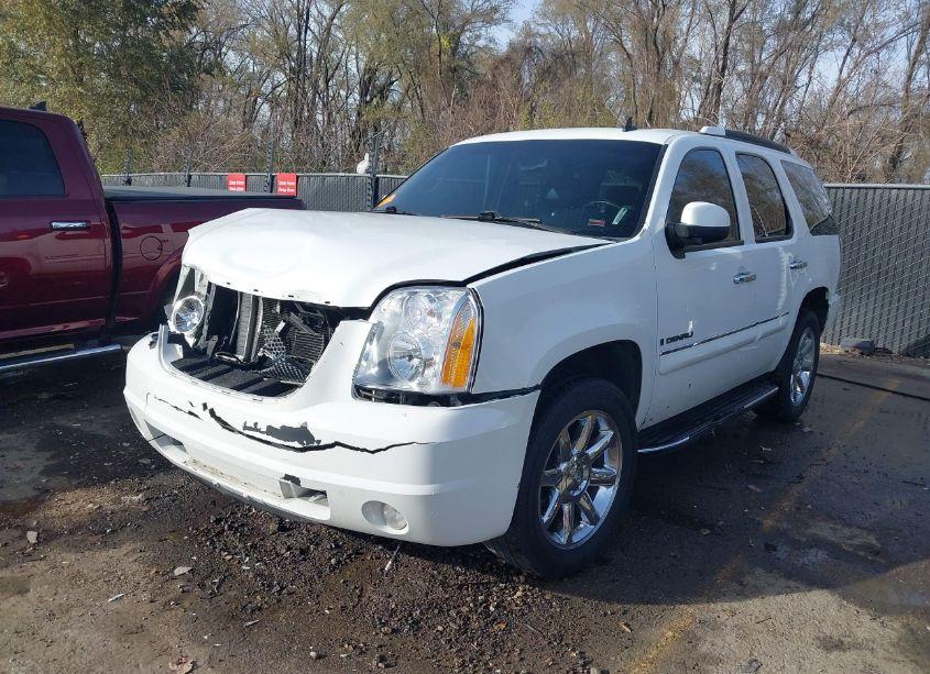 Photo 2 of 2008 Gmc Yukon DENALI (VIN 1GKFK63888J199348)