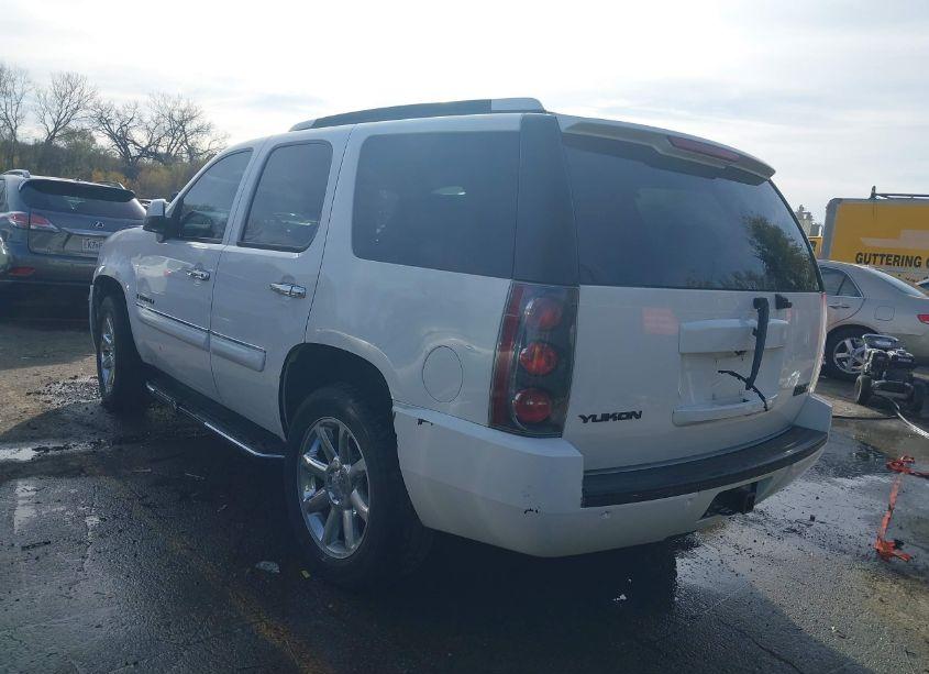 Photo 3 of 2008 Gmc Yukon DENALI (VIN 1GKFK63888J199348)