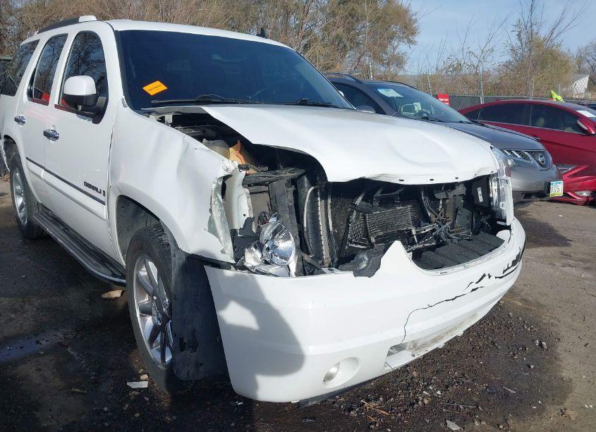 Photo 6 of 2008 Gmc Yukon DENALI (VIN 1GKFK63888J199348)