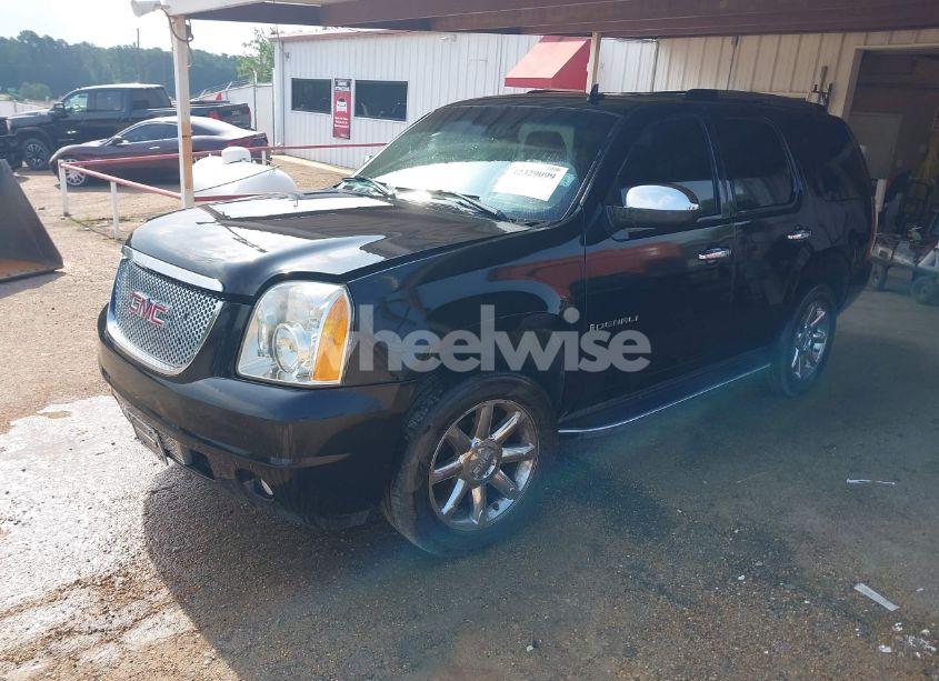 Photo 2 of 2007 Gmc Yukon DENALI (VIN 1GKFK63897J250015)