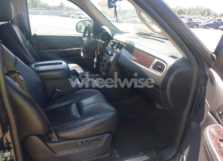 Photo 5 of 2007 Gmc Yukon DENALI (VIN 1GKFK63897J315297)