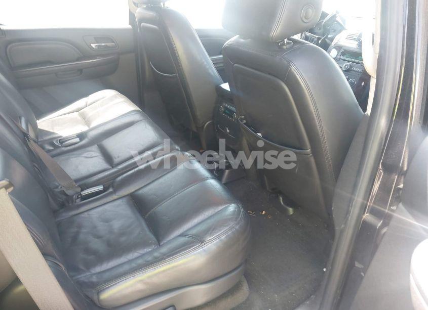 Photo 8 of 2007 Gmc Yukon DENALI (VIN 1GKFK63897J315297)