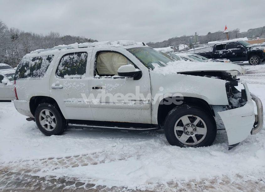 Photo 12 of 2008 Gmc Yukon DENALI (VIN 1GKFK63898J201334)
