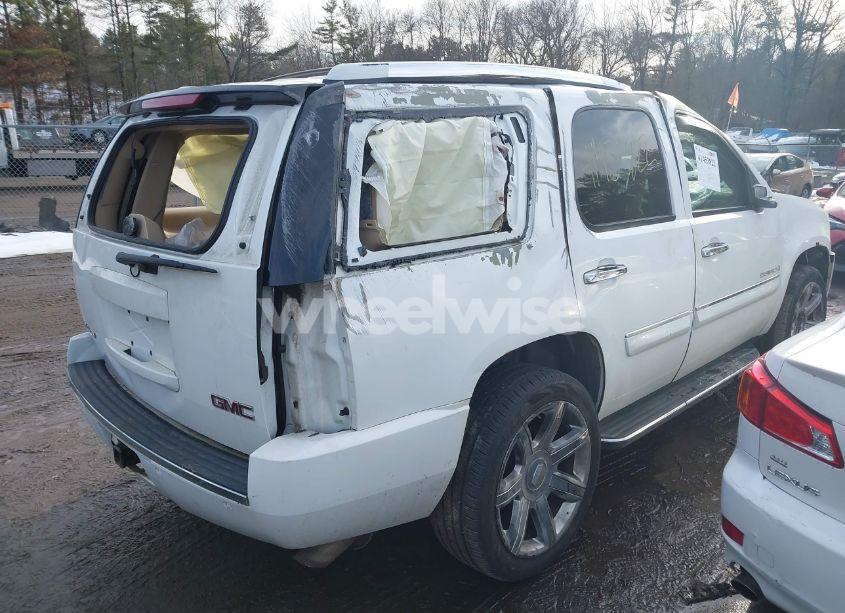 Photo 4 of 2007 Gmc Yukon DENALI (VIN 1GKFK638X7J243817)