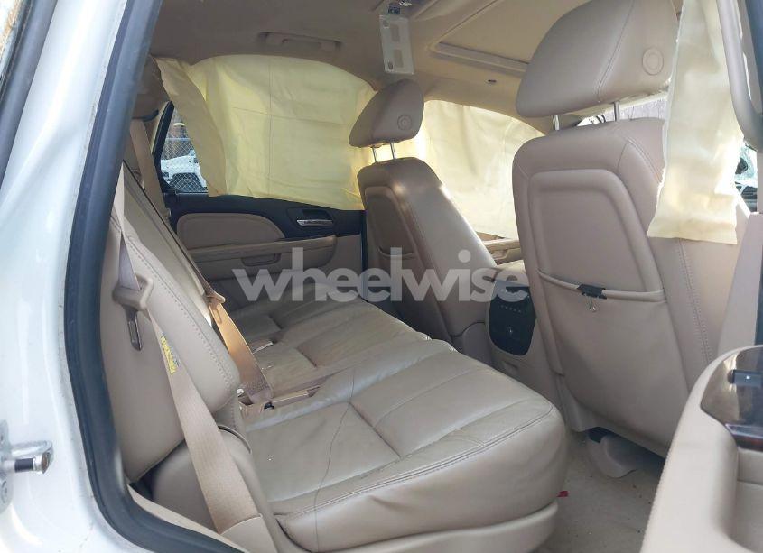 Photo 8 of 2007 Gmc Yukon DENALI (VIN 1GKFK638X7J243817)