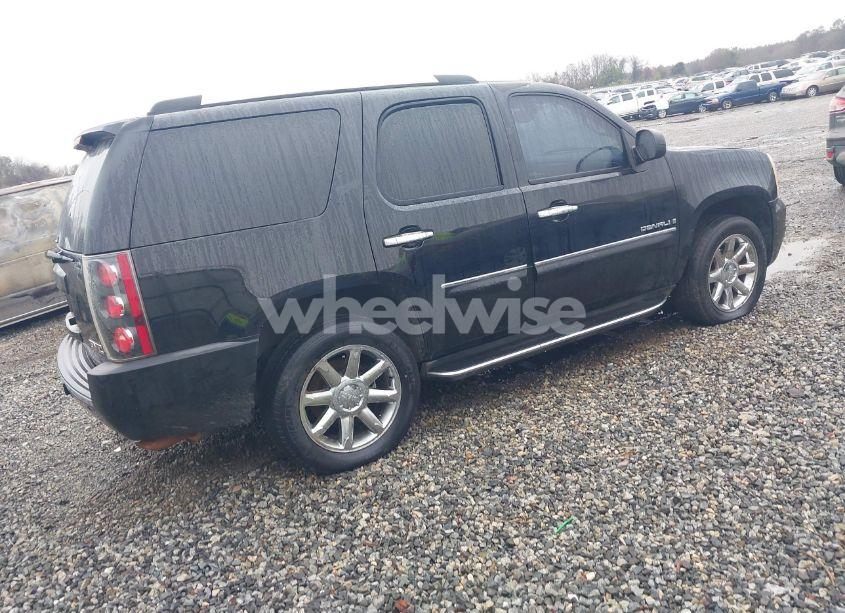 Photo 4 of 2008 Gmc Yukon DENALI (VIN 1GKFK638X8J144948)