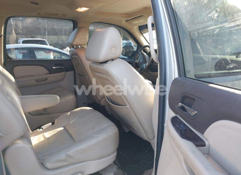 Photo 8 of 2007 Gmc Yukon XL 1500 DENALI (VIN 1GKFK66817J153242)