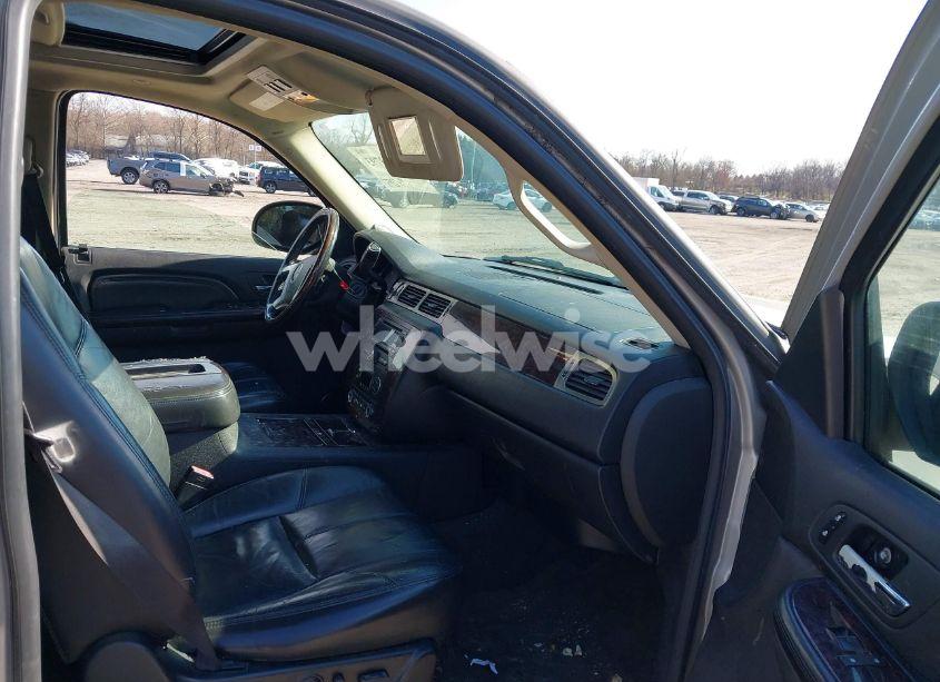 Photo 5 of 2007 Gmc Yukon XL 1500 DENALI (VIN 1GKFK66817J232507)