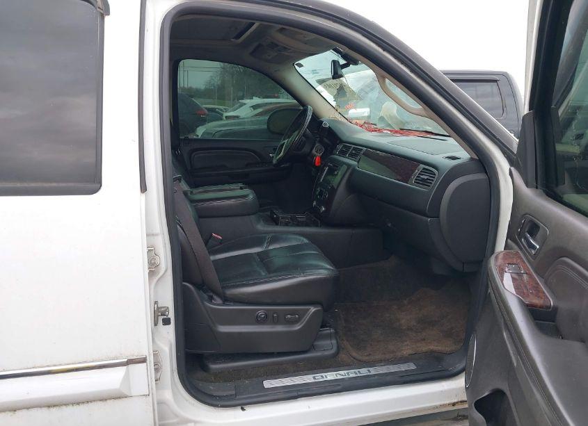 Photo 5 of 2007 Gmc Yukon XL 1500 DENALI (VIN 1GKFK66817J244883)