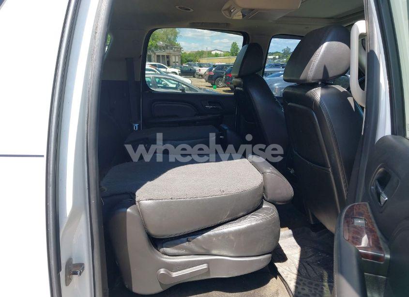 Photo 8 of 2007 Gmc Yukon XL 1500 DENALI (VIN 1GKFK66827J404673)