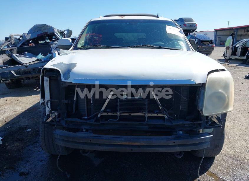 Photo 13 of 2008 Gmc Yukon XL 1500 DENALI (VIN 1GKFK66828J189717)