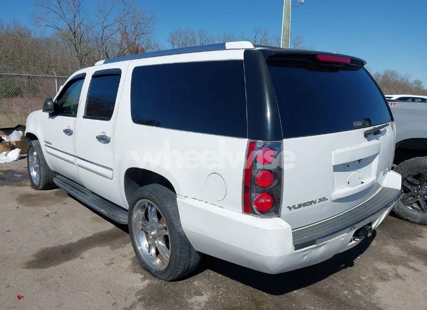 Photo 3 of 2008 Gmc Yukon XL 1500 DENALI (VIN 1GKFK66828J189717)