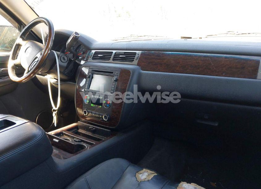 Photo 5 of 2008 Gmc Yukon XL 1500 DENALI (VIN 1GKFK66828J189717)