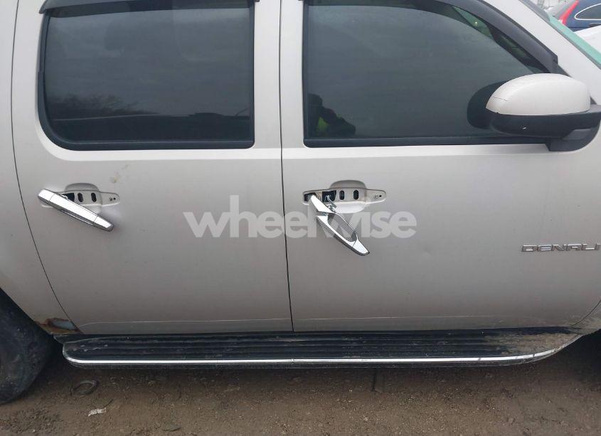 Photo 12 of 2007 Gmc Yukon XL 1500 DENALI (VIN 1GKFK66897J314890)