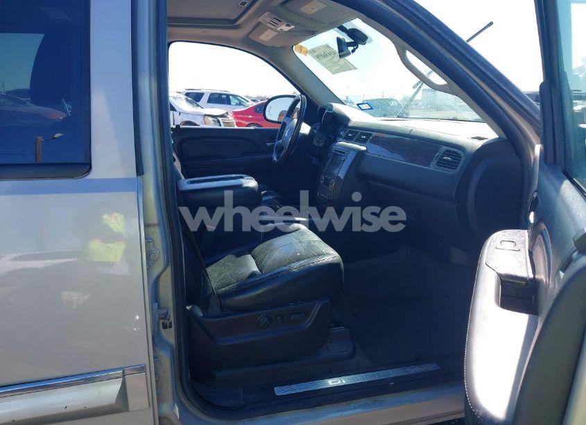 Photo 5 of 2008 Gmc Yukon XL 1500 DENALI (VIN 1GKFK66898J150669)