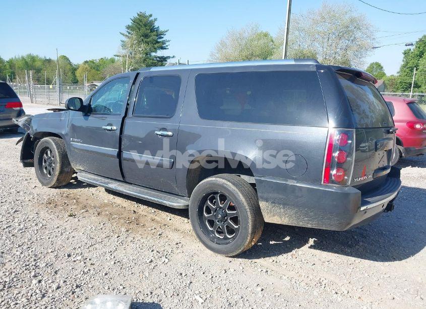Photo 3 of 2008 Gmc Yukon XL DENALI (VIN 1GKFK668X8J197029)