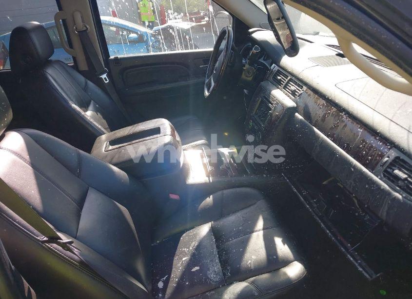 Photo 5 of 2008 Gmc Yukon XL DENALI (VIN 1GKFK668X8J197029)