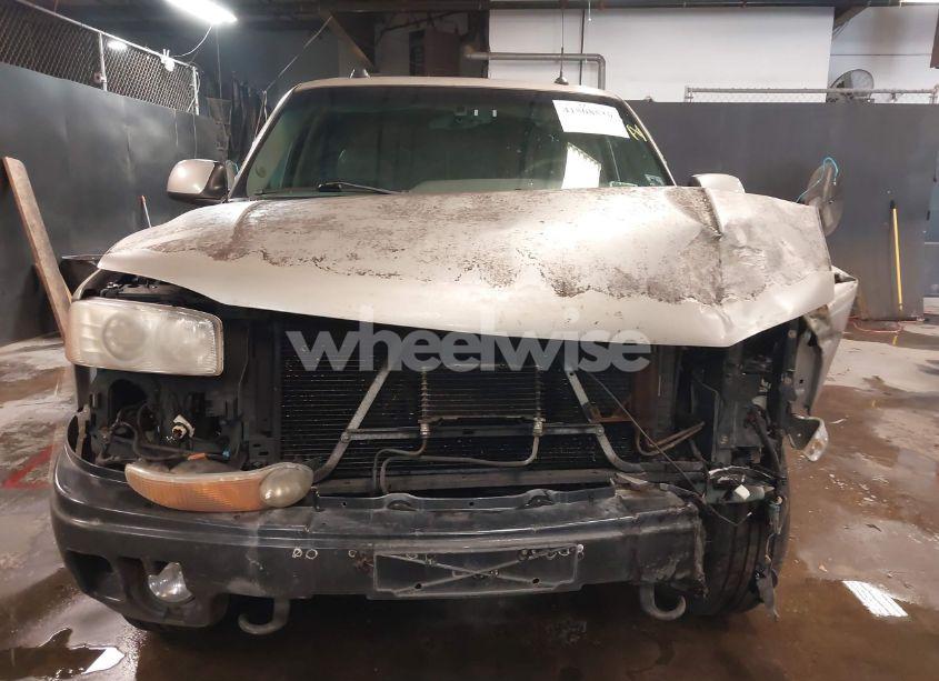 Photo 13 of 2005 Gmc Yukon XL 1500 DENALI (VIN 1GKFK66U05J138158)