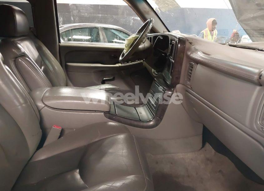 Photo 5 of 2005 Gmc Yukon XL 1500 DENALI (VIN 1GKFK66U05J138158)