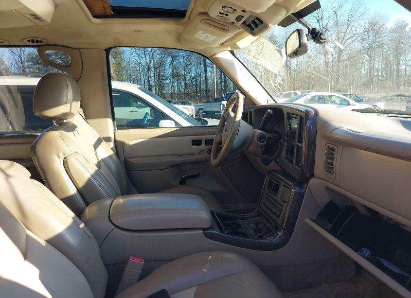 Photo 5 of 2005 Gmc Yukon XL 1500 DENALI (VIN 1GKFK66U15J185845)